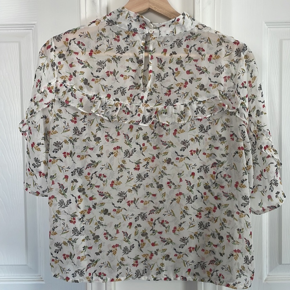 Bleuh ciel Ruffle Top - Picture 2 of 13